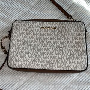 Michael Kors MK Logo Crossbody NWOT